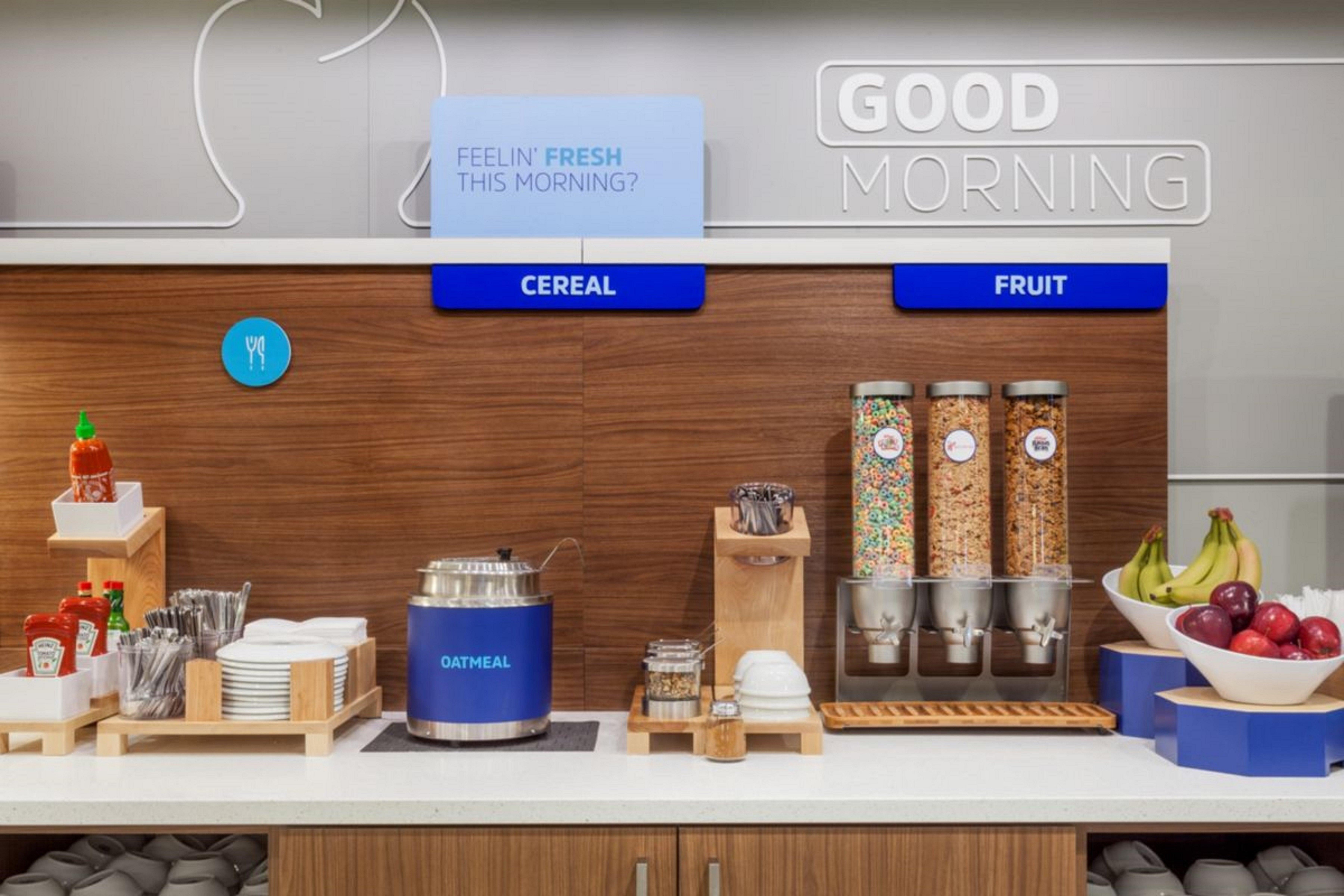 Holiday Inn Express North Hollywood - Burbank Area By Ihg Los Angeles Eksteriør billede