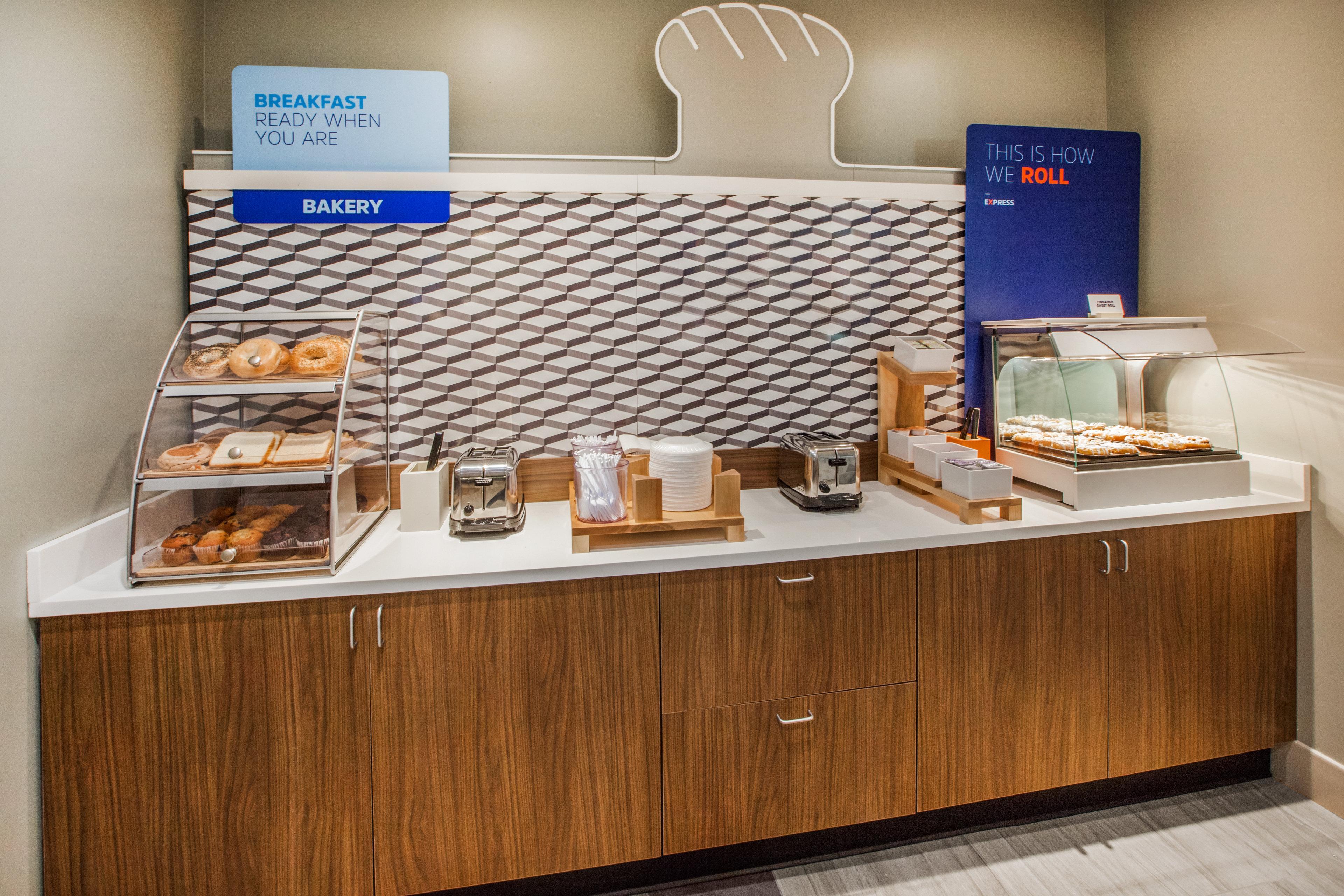 Holiday Inn Express North Hollywood - Burbank Area By Ihg Los Angeles Eksteriør billede