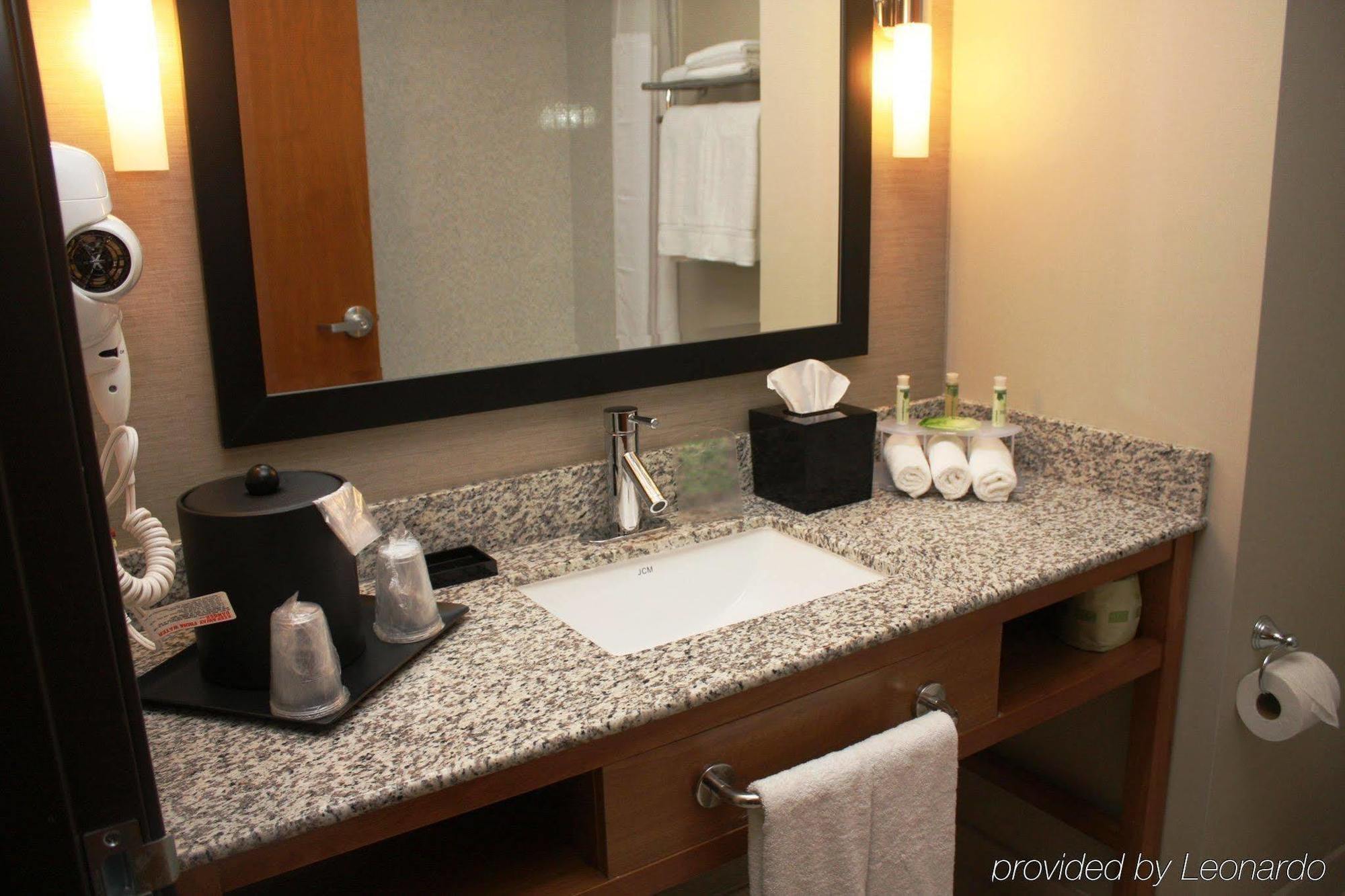 Holiday Inn Express North Hollywood - Burbank Area By Ihg Los Angeles Eksteriør billede